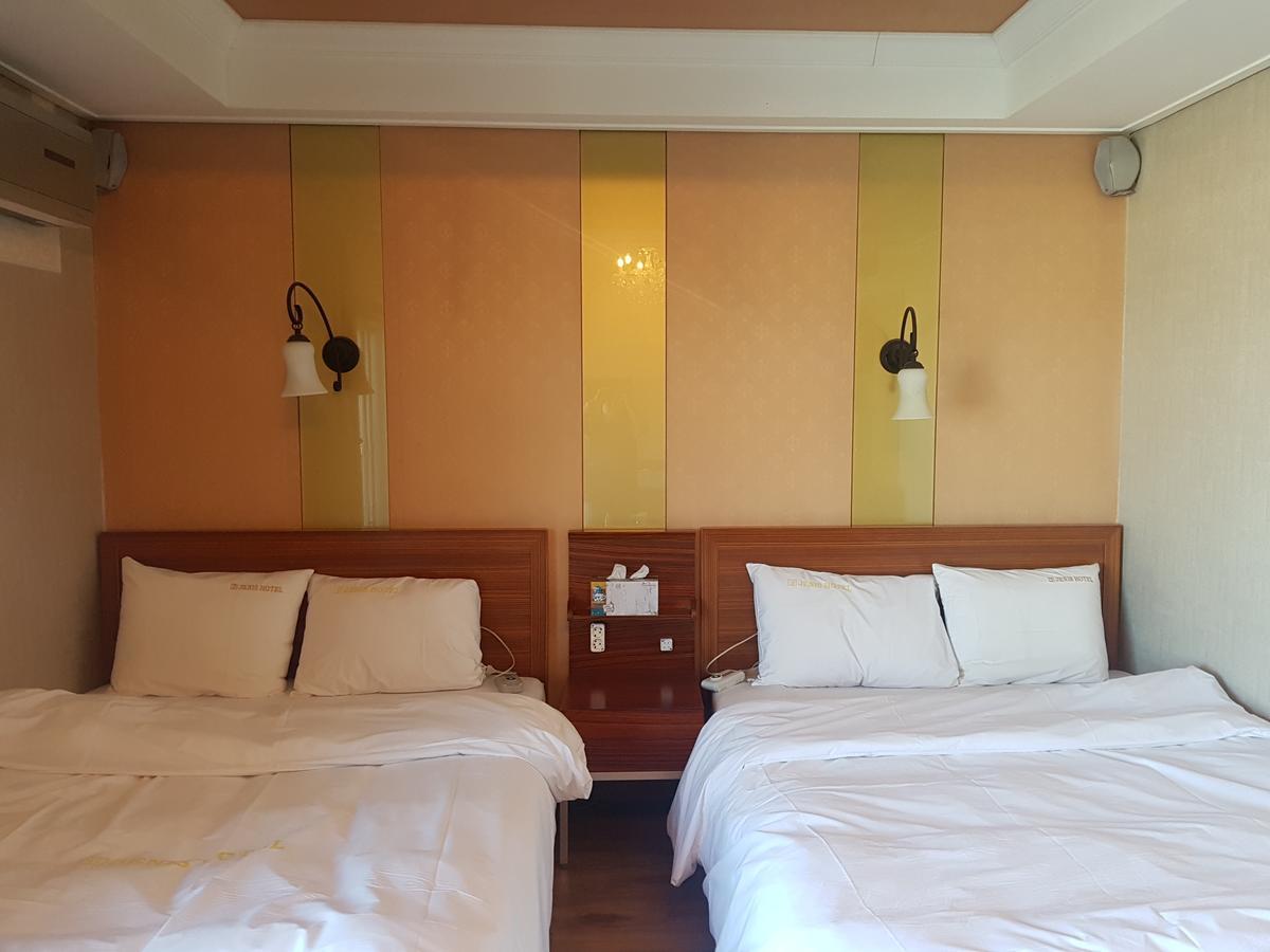 Zenith Hotel Poljong Kültér fotó